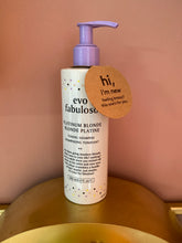 Load image into Gallery viewer, Fabuloso platinum blonde shampoo
