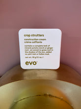 Load image into Gallery viewer, Crop strutters
